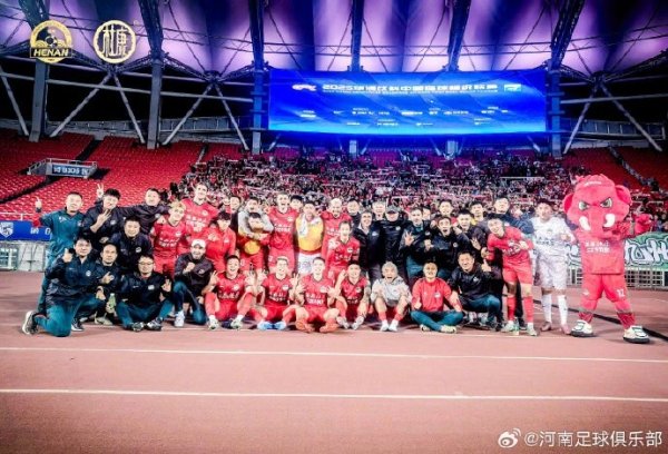 河南俱乐部酒祖杜康5-2武汉三镇 卢永涛阿奇双响、卡多索连场破门